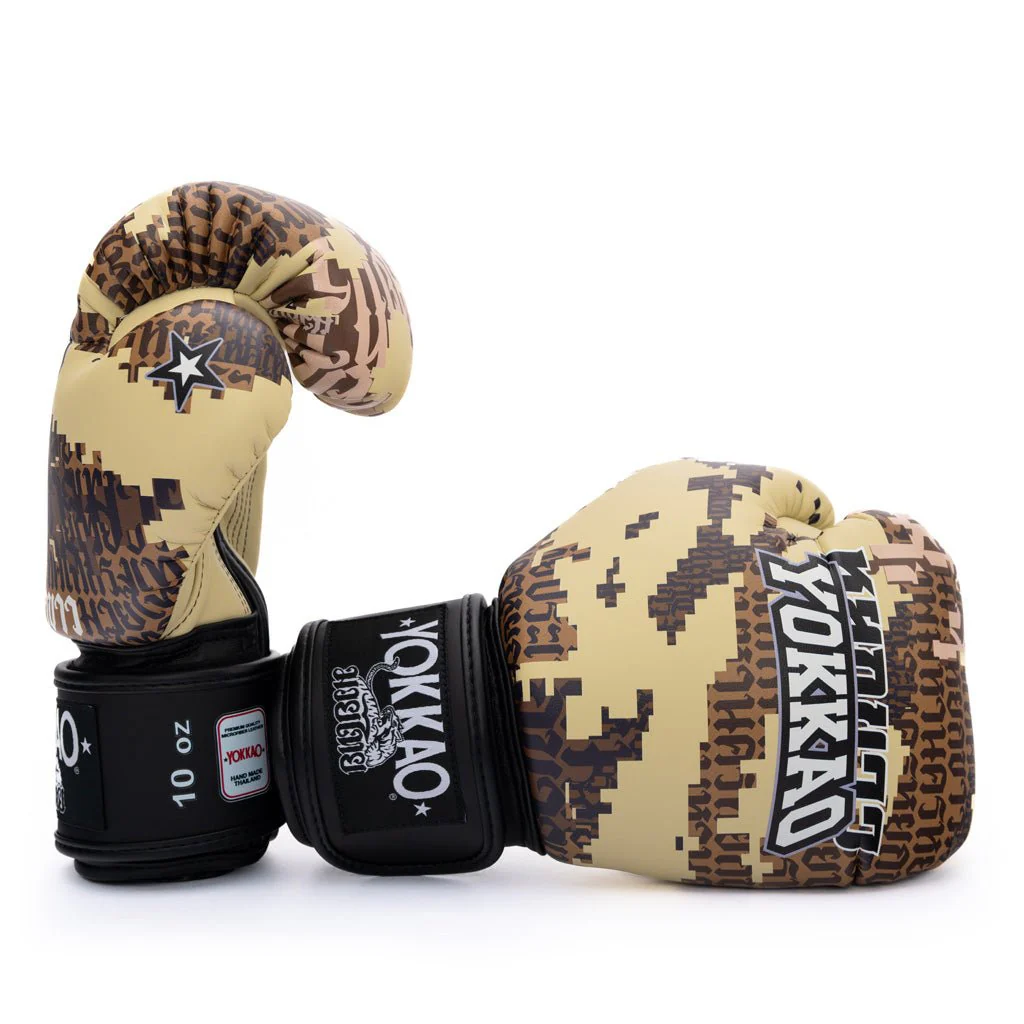 Thai Camo Boxing Gloves - Image 3